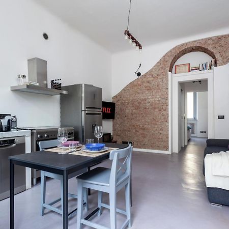 Stylish Industrial Flat Apartment Milan Exterior photo